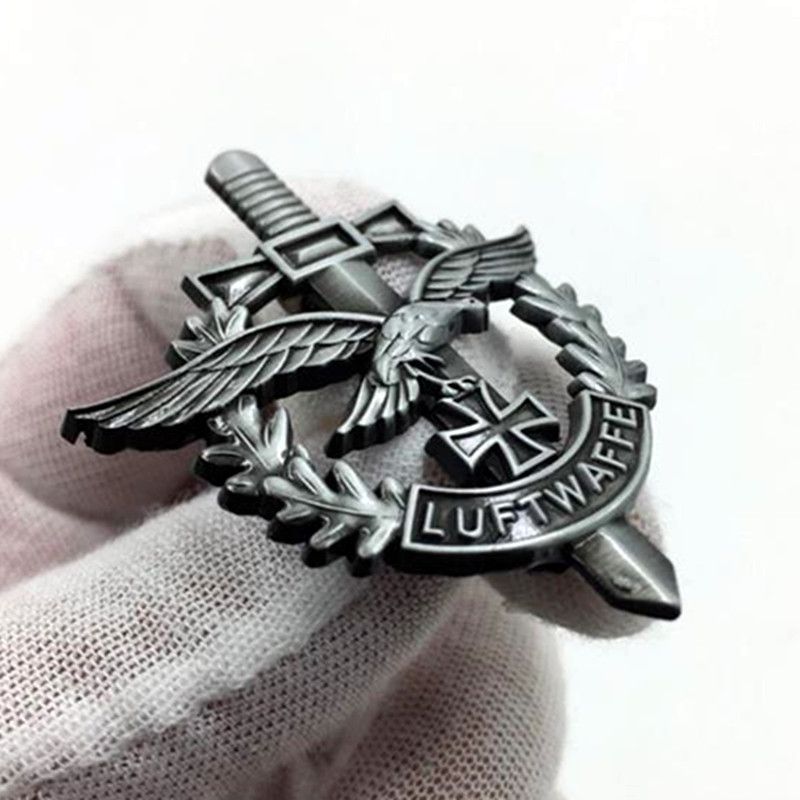 Vintage Fashion Ornaments - German Prussian Eagle Metal Brooch Vintage