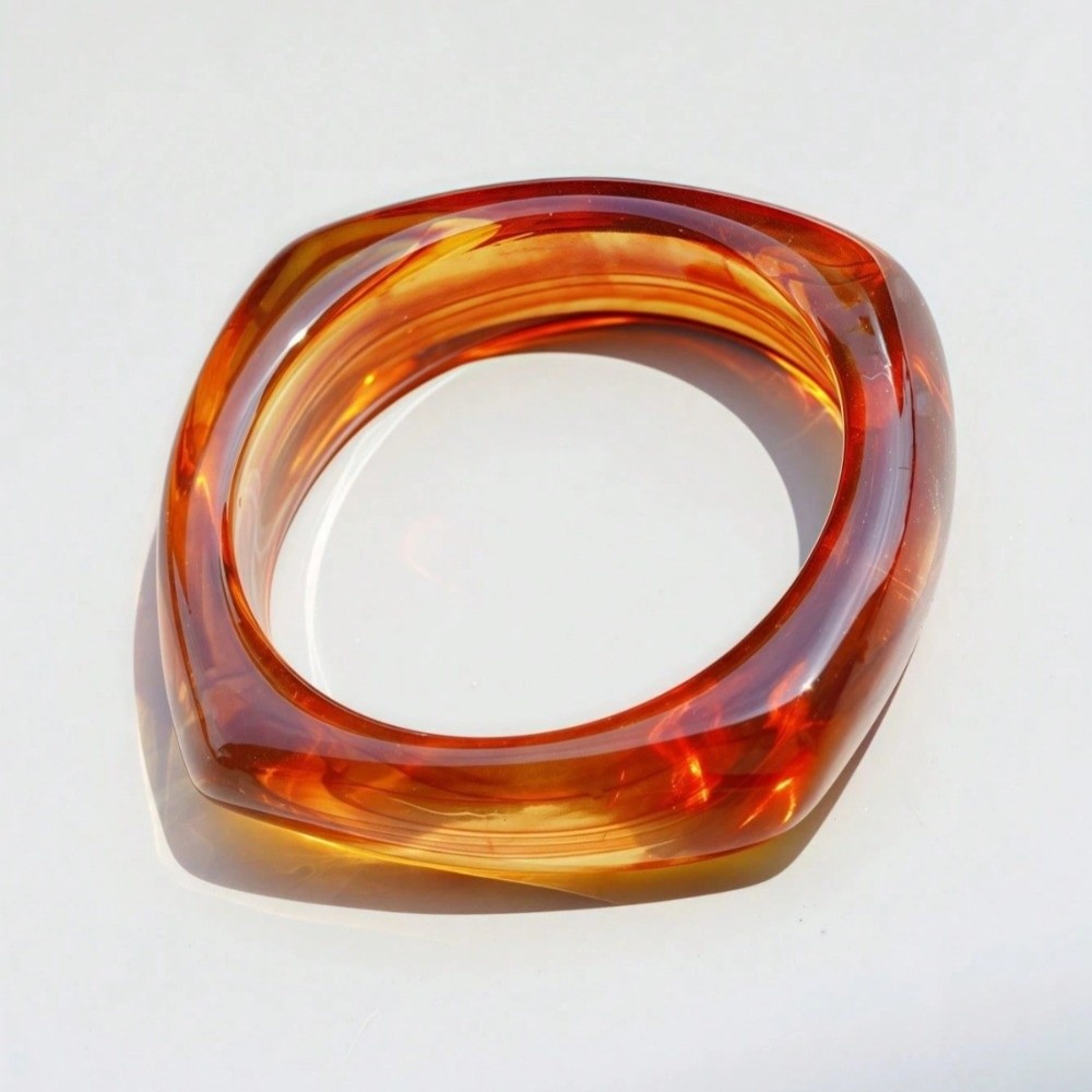 Statement Bangles Translucent  - огляд і ціна Vintage Fashion Gen Z