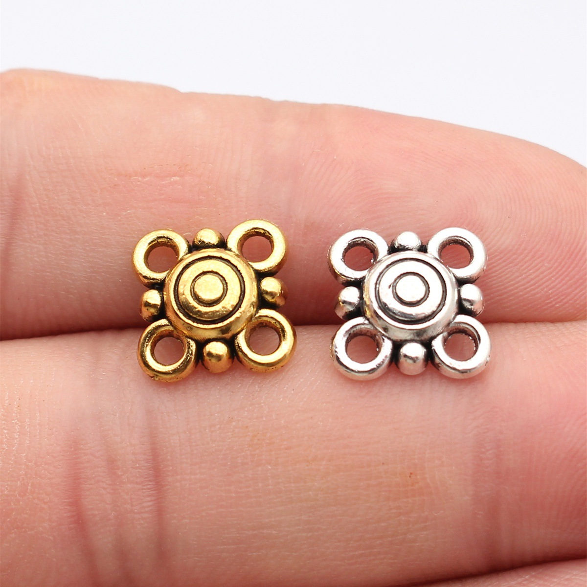 WYSIWYG 20pcs 15x15mm Antique  - огляд і ціна Vintage Fashion Stores