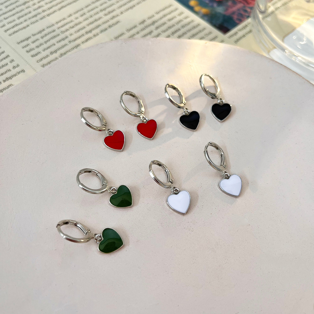 Vintage Red Heart Earrings Fas - огляд і ціна Vintage Fashion Guild