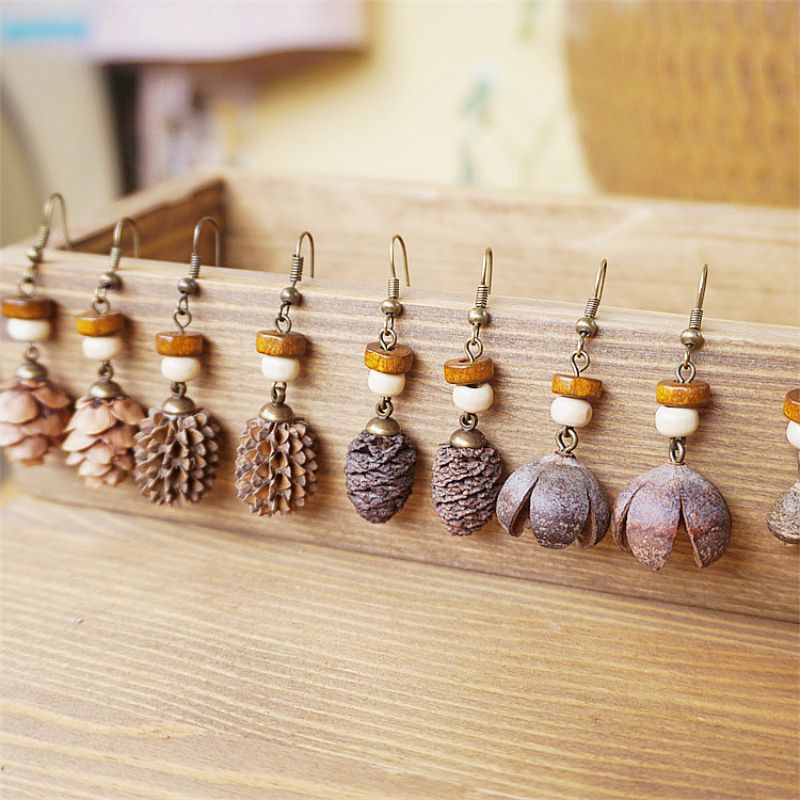 Vintage Wooden Plant Earring U - огляд і ціна Vintage Fashion Guild