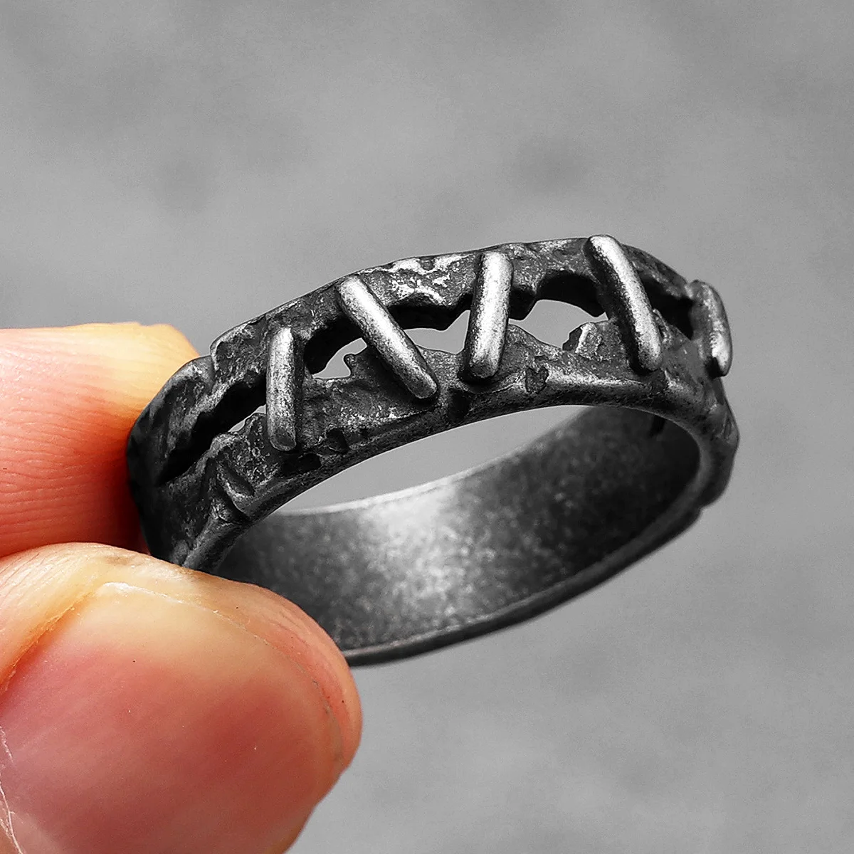 Retro Suture Men Rings Stainle - огляд і ціна Vintage Fashion Newtown